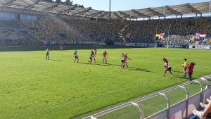 L’équipe de France de Rugby, dans le cadre de sa préparation pour la Coupe du Monde 2015, affrontera l’Angleterre, le pays hôte de l’événement, à Twickenham, puis au Stade de France. Le premier affrontement aura lieu le 15 août à Londres et le second à Saint-Denis.