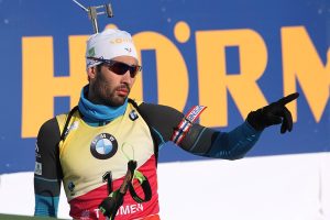 JO 2026 : Martin Fourcade critique vivement le 'concept de sites éclatés' et déplore une expérience festive inégale