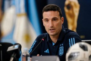 avant le match crucial contre l’algérie lors de la coupe du monde 2026, lionel scaloni partage ses préoccupations et analyse les défis à venir pour son équipe.