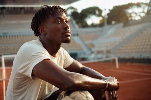 roland-garros 2026 : moïse kouame partage son émotion intense lors des tirs au but et se tourne vers l'espoir que lui inspire le tournoi à venir.