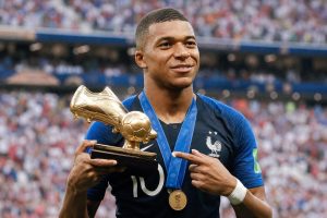 découvrez comment kylian mbappé est devenu le nouveau roi des buteurs de la coupe du monde 2026 et a établi un record historique inégalé.