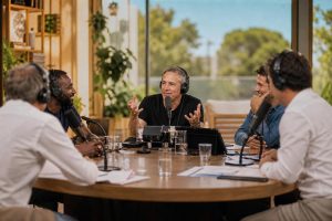 découvrez tous les épisodes intégralement de l'after foot du dimanche 2 août 2026. revivez les analyses, débats et moments forts du football en un seul endroit.