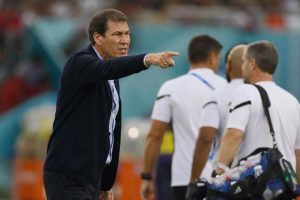 rudi garcia dénonce le staff médical et accuse leurs erreurs d'avoir pénalisé la belgique lors de la coupe, exprimant son mécontentement avec la phrase « trop, c’est trop ».